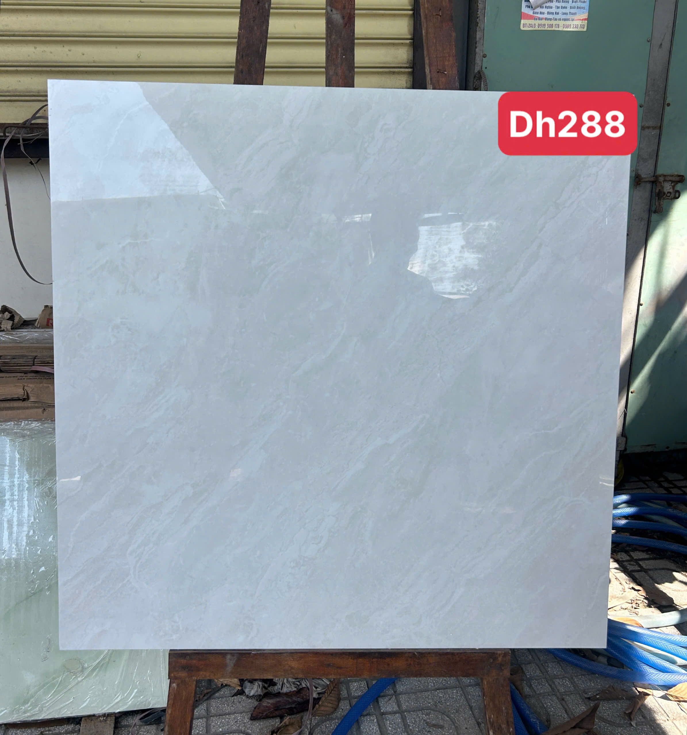 Gạch lát nền 80x80cm-3906