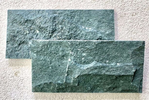 ĐÁ BÓC XANH 10X20 TRANG TRÍ-4201